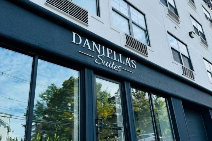 Daniellas Suites