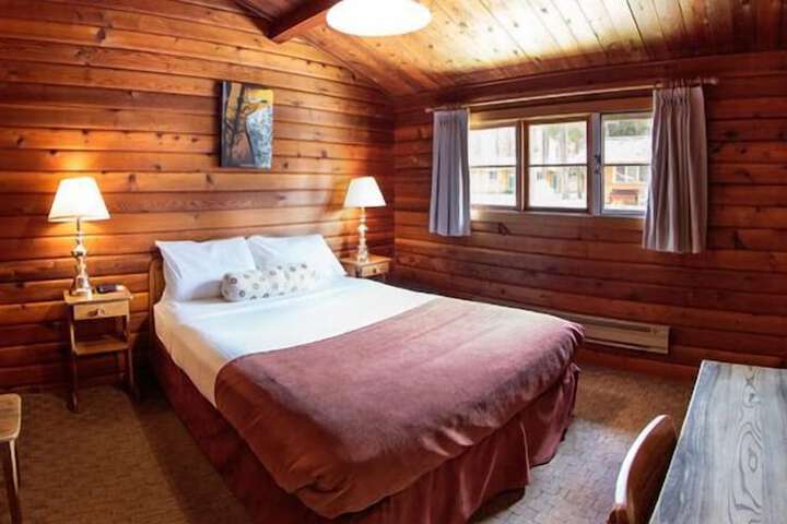 Room 22 of 38