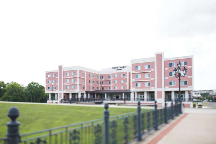 Courtyard by Marriott Rome