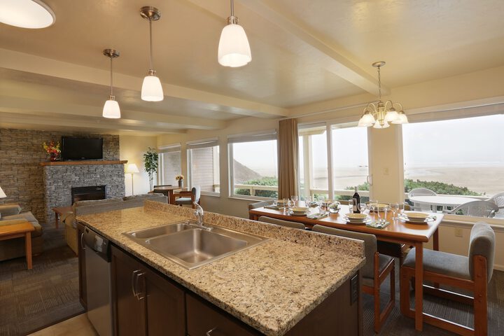Driftwood Shores Resort & Conference Center