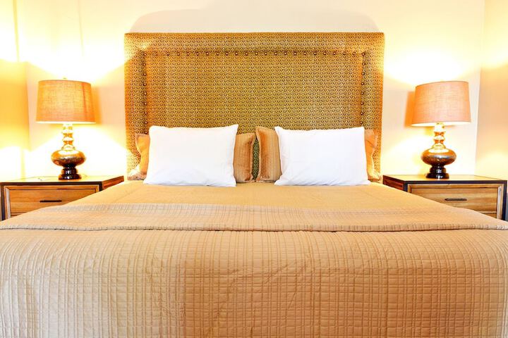 Blue Lakes Inn & Extended Stay
