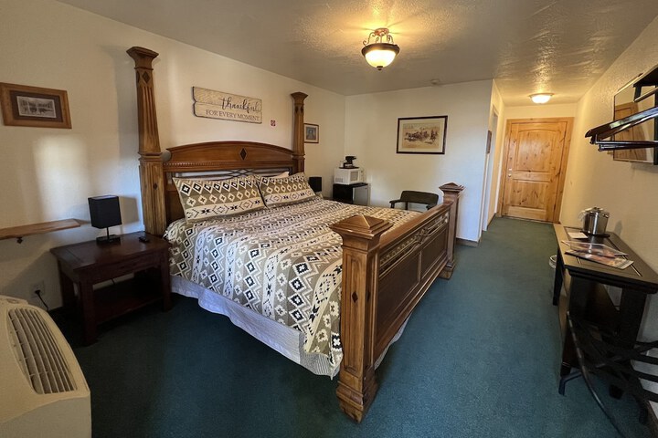 Room 76 of 110