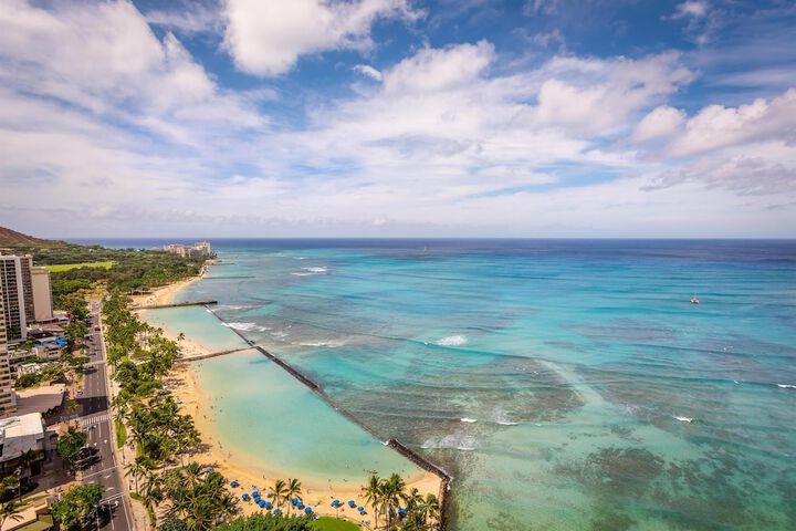 Hyatt Regency Waikiki Beach Resort & Spa