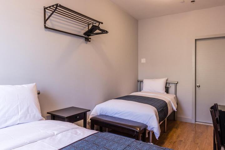 Room 14 of 22