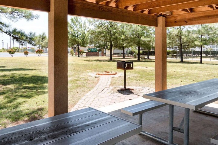 Terrace/Patio 28 of 31