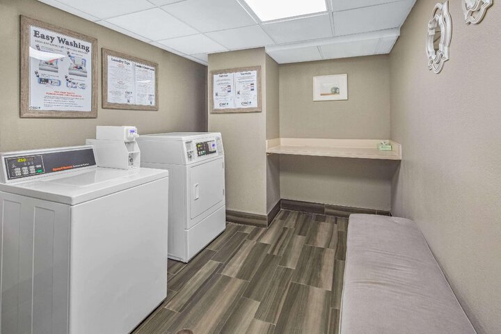 Room 8 of 23