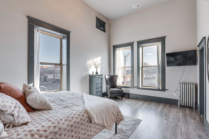 Florence Vacation Rental w / Rooftop Deck!