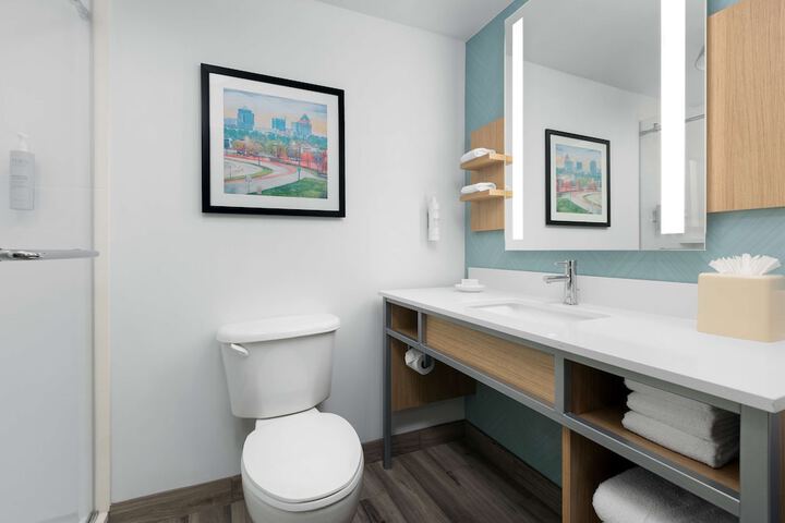 Room 13 of 40