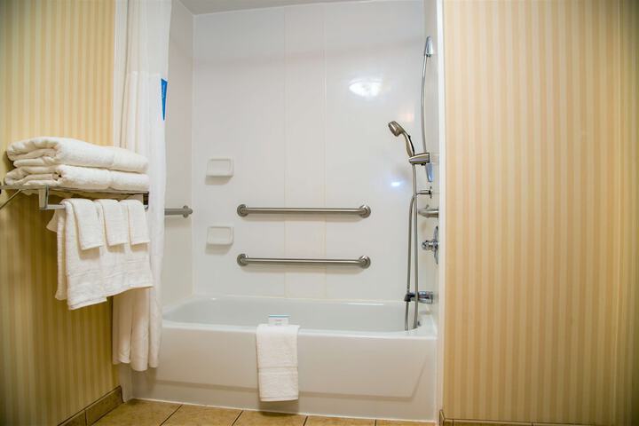 Room 21 of 37