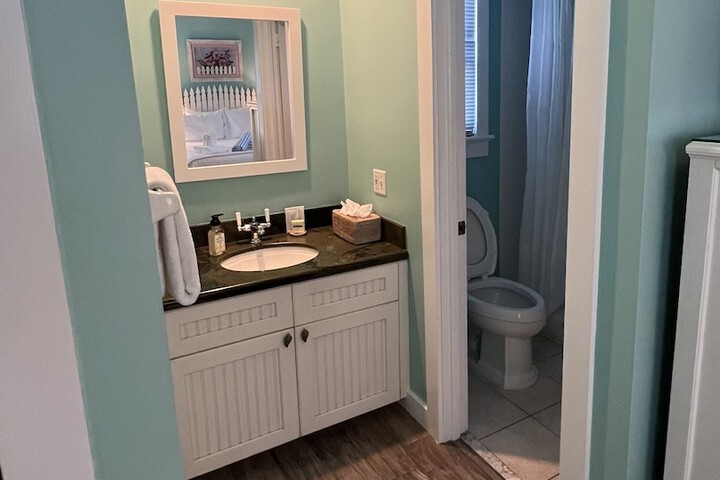 Room 53 of 60