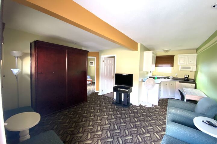 Room 87 of 94