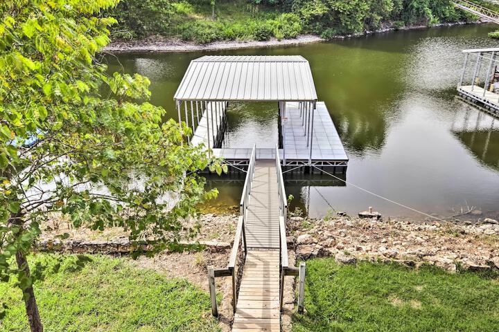Dock Deck & Boat Slip: Lakefront Eucha Home