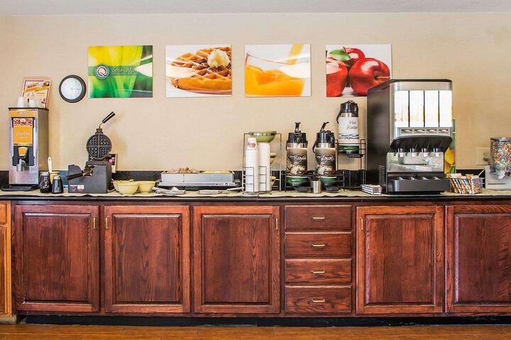 Breakfast/Coffee Service 54 of 62