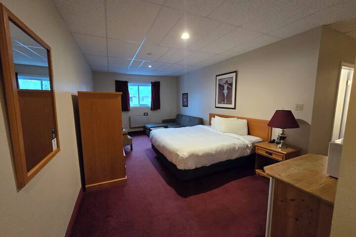 Room 46 of 84