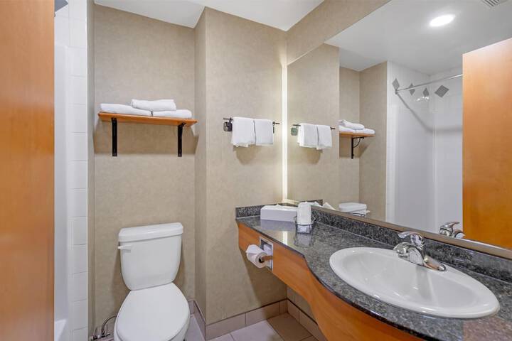 Best Western Plus Valemount Inn & Suites