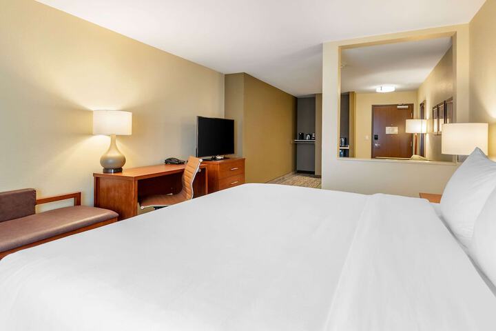 Room 37 of 49
