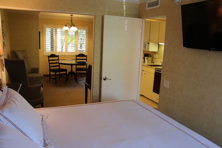 Room 12 of 34