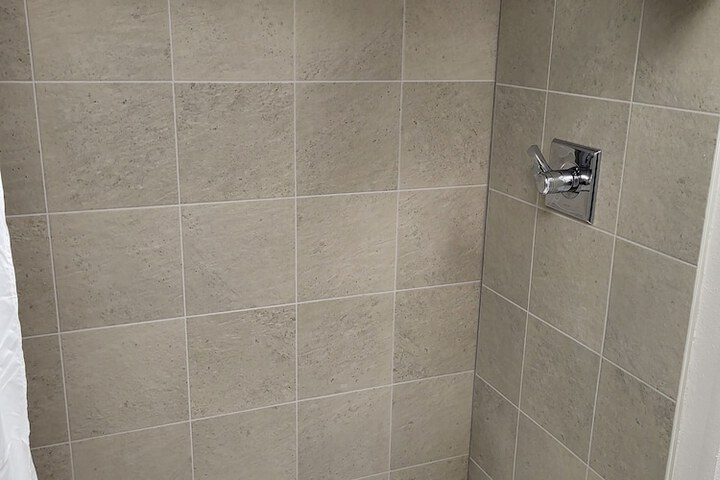 Room 14 of 15