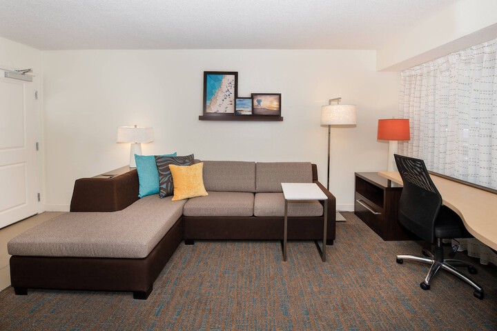 Room 33 of 42
