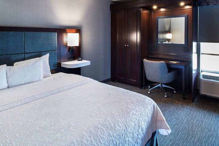 Hampton Inn & Suites Chicago / Lincolnshire