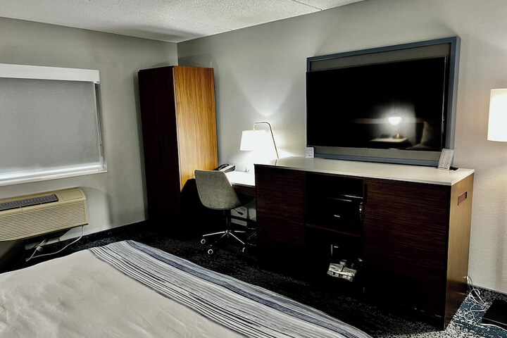 Room 47 of 53