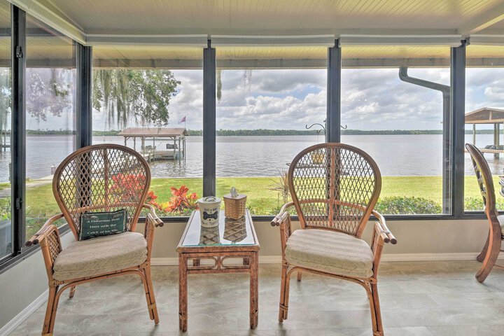 Picturesque Retreat on St. Johns River + Docks