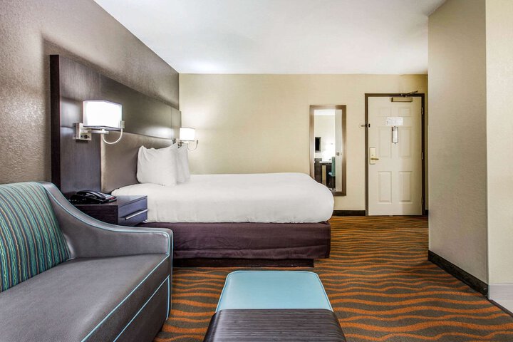 MainStay Suites Greenville Airport
