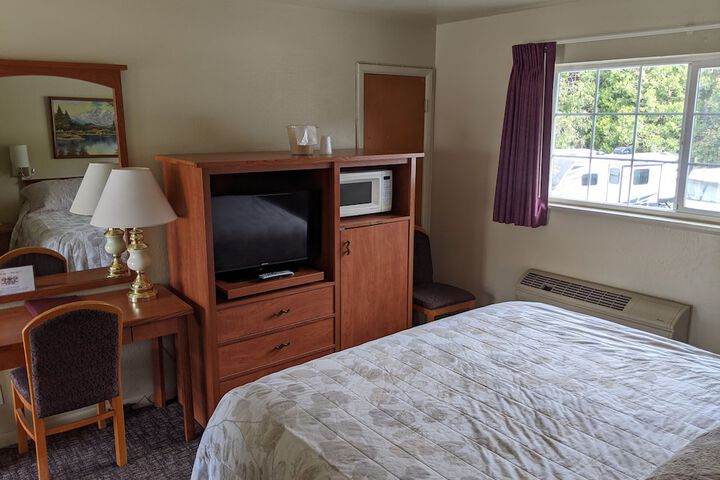 Room 10 of 52