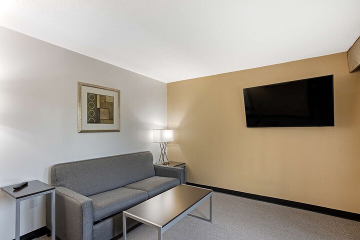 Room 41 of 86