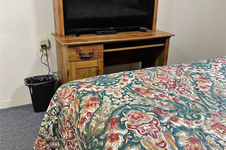 Madill Inn