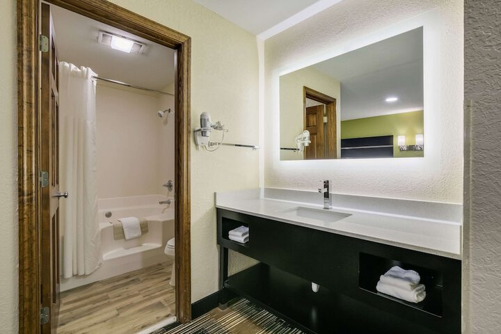Quality Inn & Suites Mt. Chalet