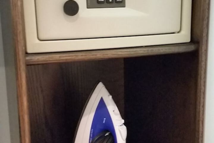 Room 19 of 32