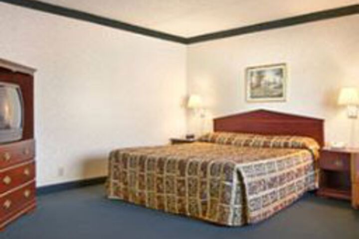 Economy Inn