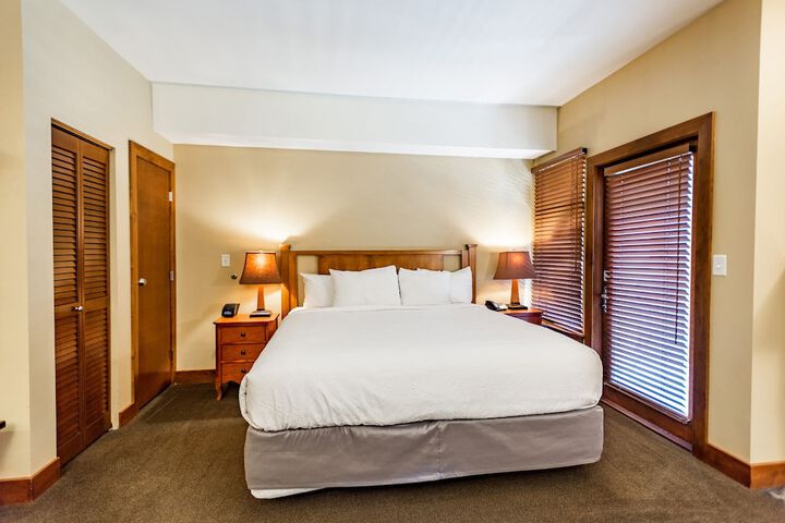 Room 186 of 261