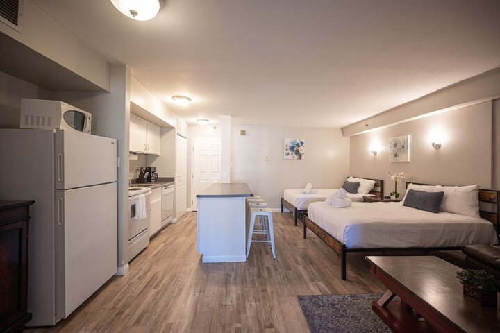 Room 37 of 63