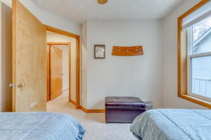 Clarks Mountain Condo