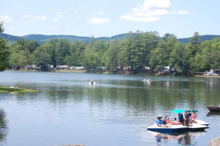 Alpine Lake Lakefront Cabin 6