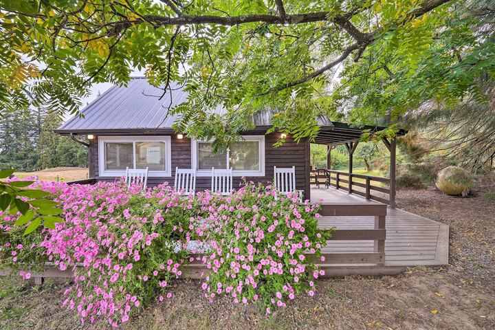 Cozy Ferndale Studio on 20-acre Working Farm!