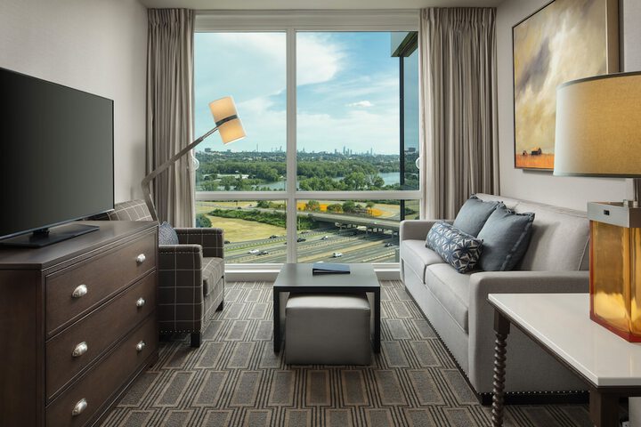 Room 16 of 42