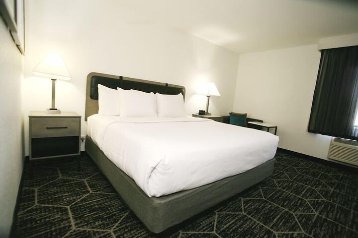 Room 52 of 78