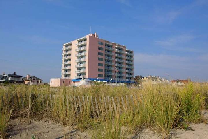 Port-O-Call Hotel
