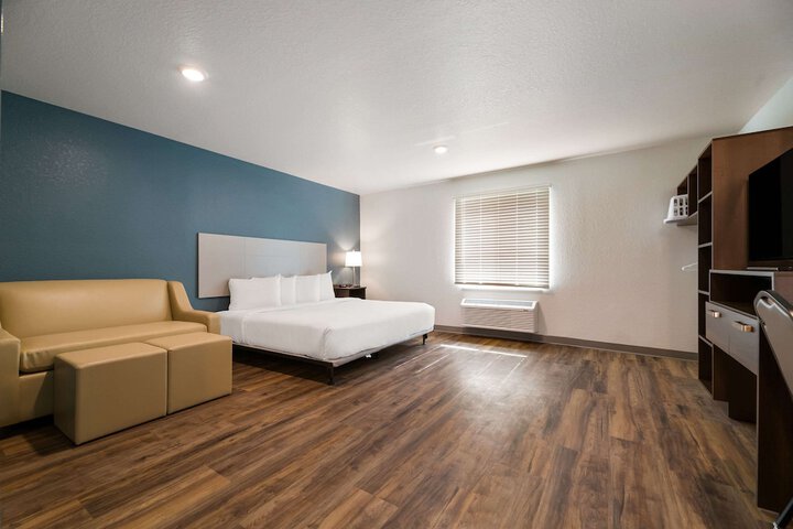 Room 29 of 32