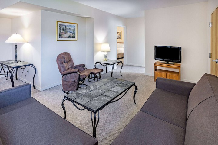 Room 26 of 50