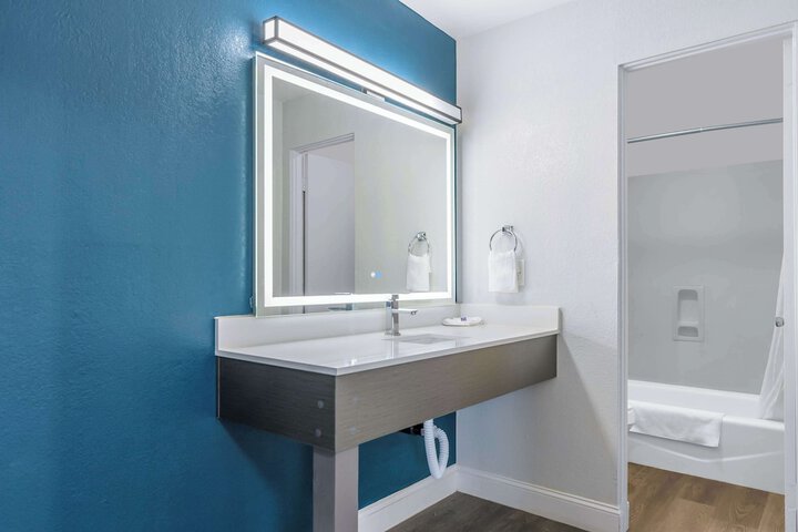 Studio 6 Suites Madera California - Yosemite