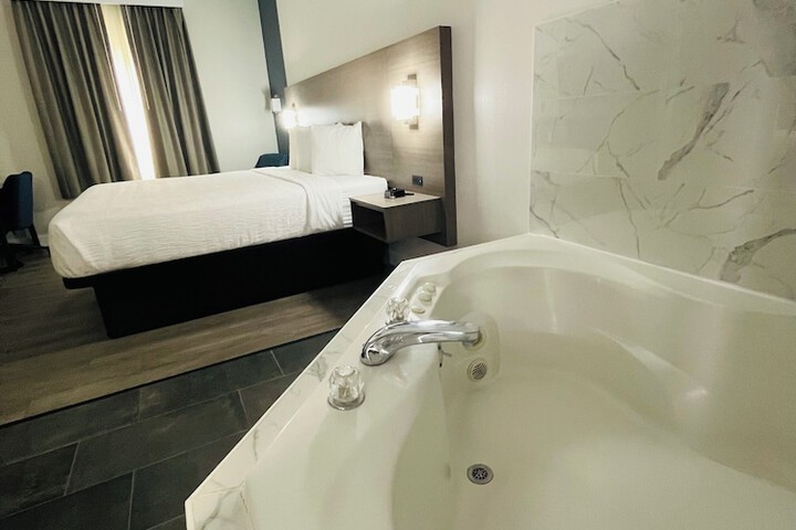 Baymont by Wyndham La Grange KY Southeast