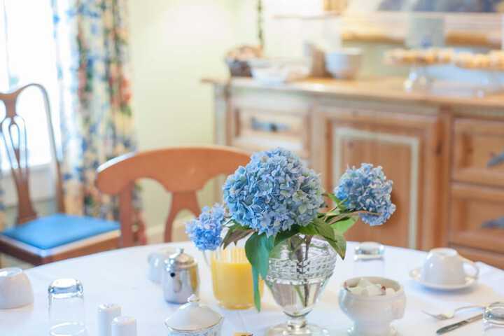 Breakfast/Coffee Service 37 of 49
