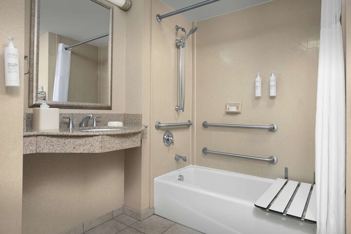 Hampton Inn Syracuse Clay