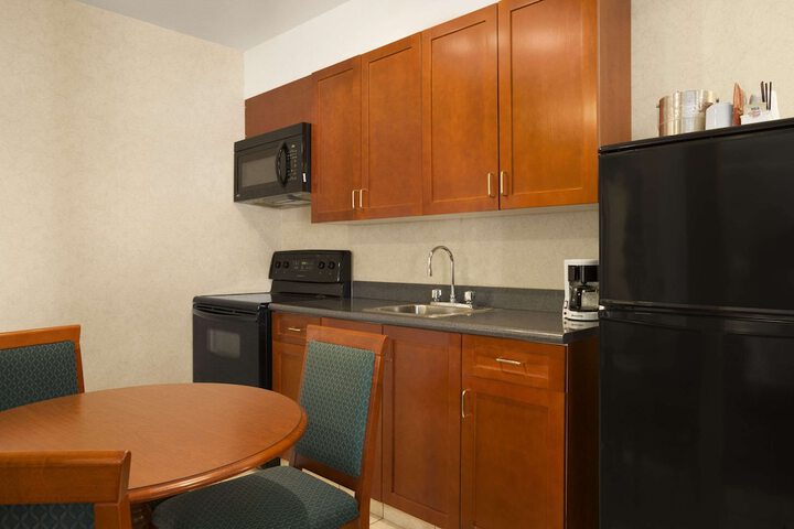 Room 12 of 35