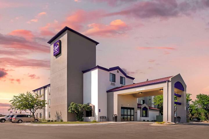Hotel 2 of 34