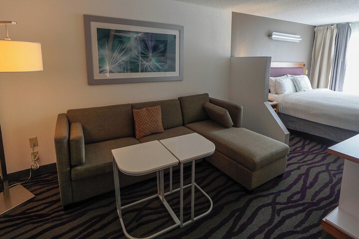 Room 18 of 27